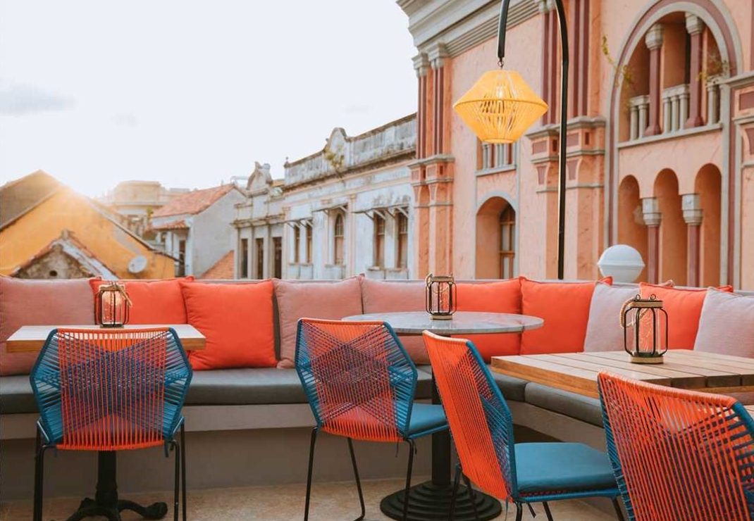 avant-apres-amenagement-terrasse-rooftop-restaurant - apres-03
