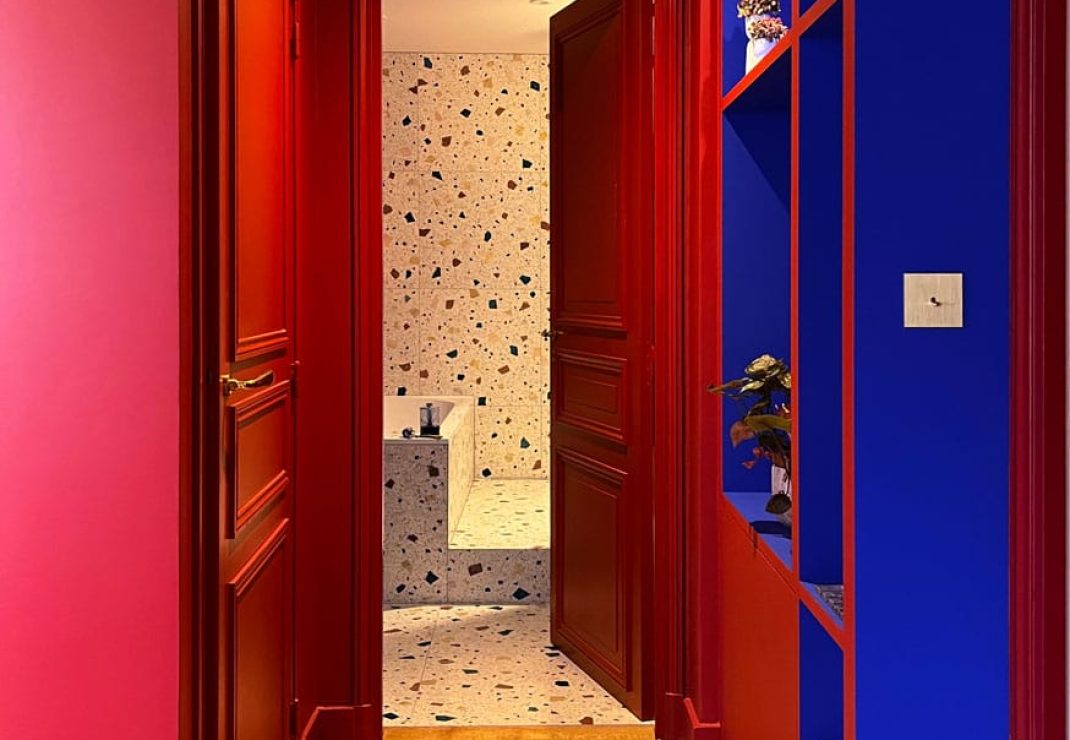 couloir-colore-lumineux