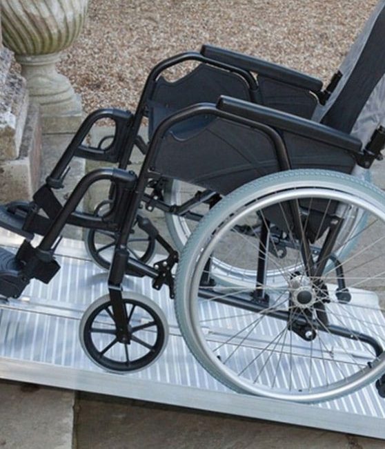Rampe pour fauteuil roulant PMR